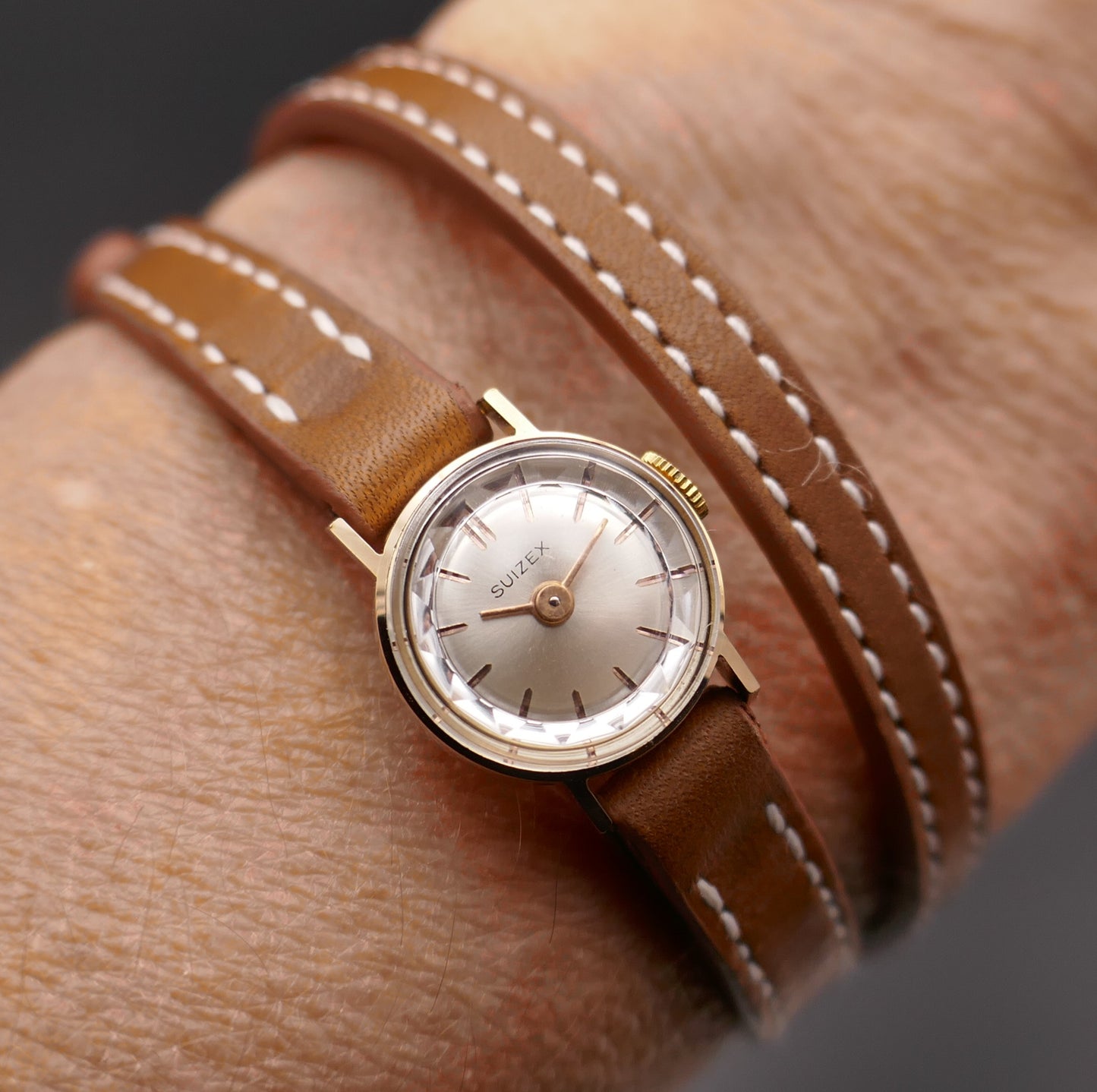 Mini Montre En Or 18 Carats.