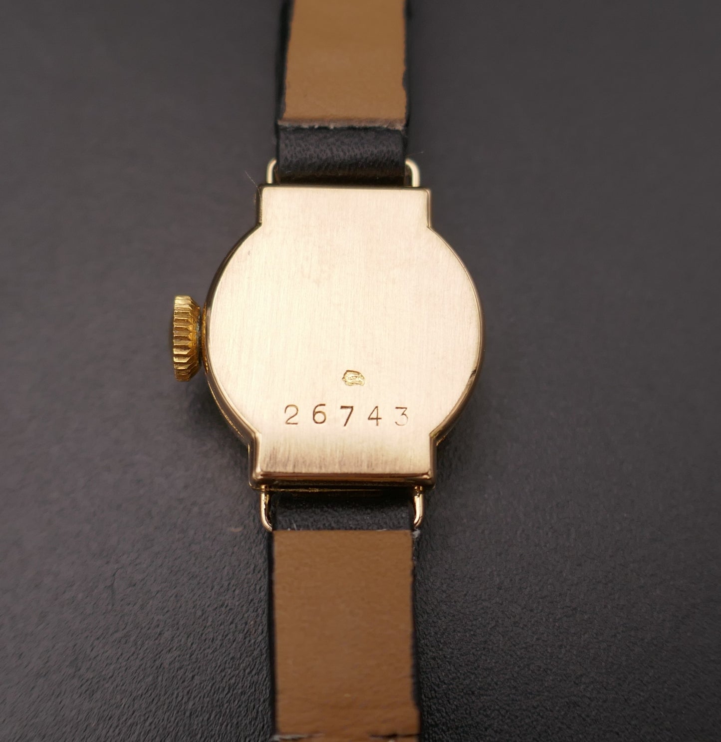 Mini Montre Vintage En Or 18 Carats, vers 1960. Excellent état.