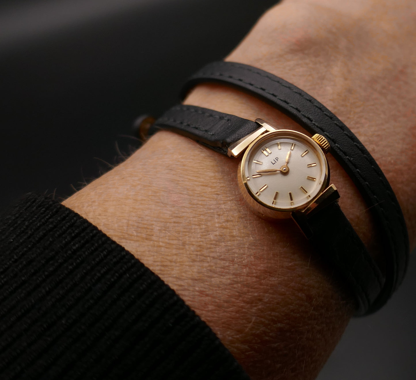 LIP Montre En Or 18 Carats, bracelet double tour. Excellent état.