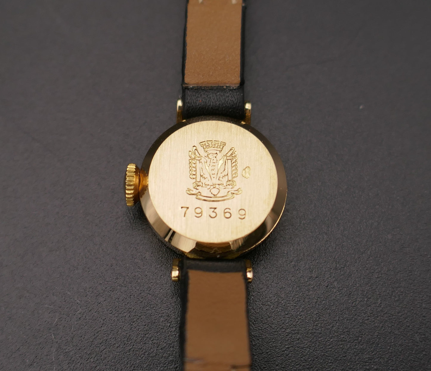 LIP Mini Montre Vintage En Or 18 Carats. Excellent état.