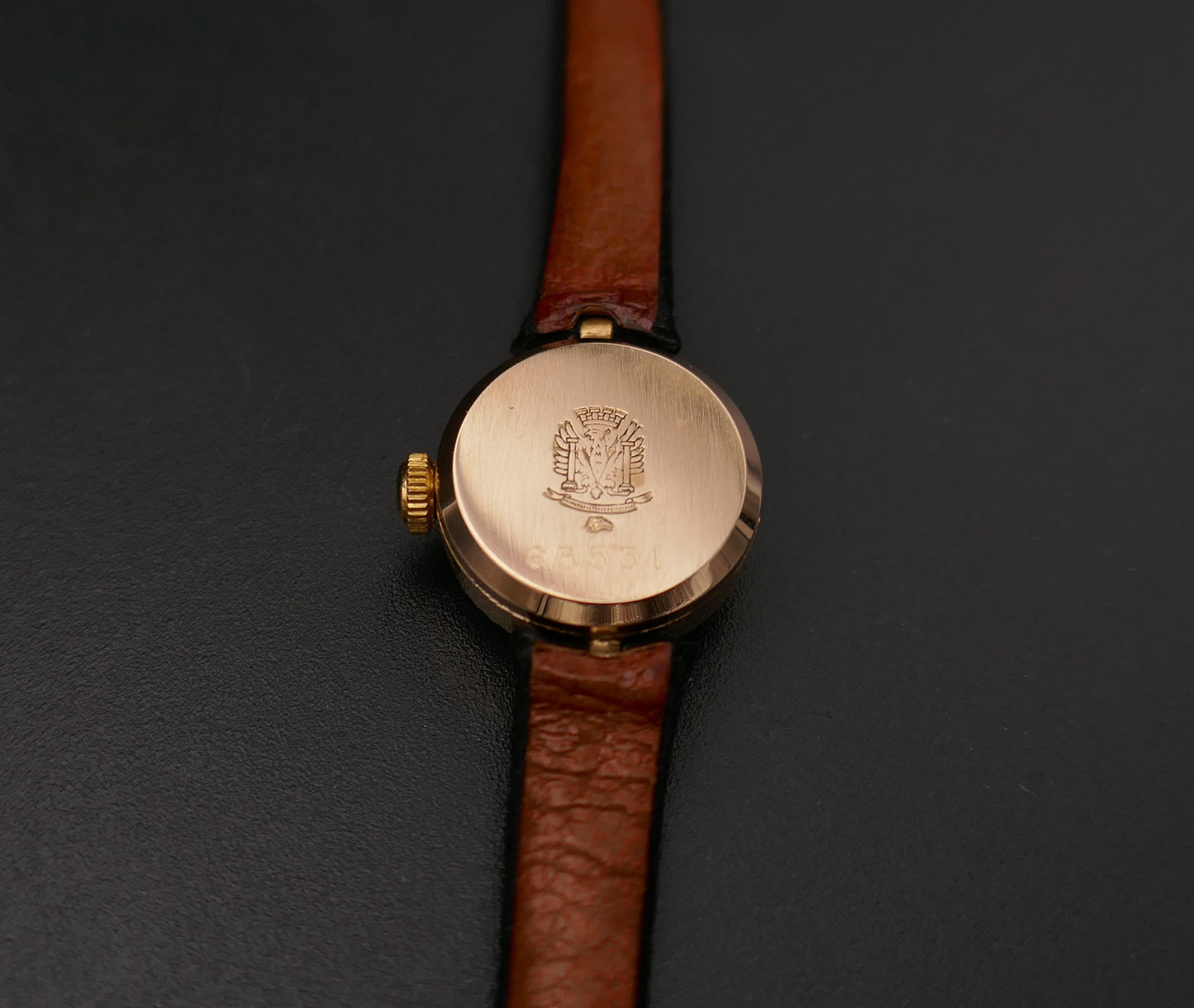 LIP Mini Montre Vintage En Or 18 Carats, vers 1960.