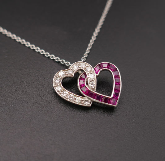 Chaîne avec Pendentif diamants et rubis, or 18 carats