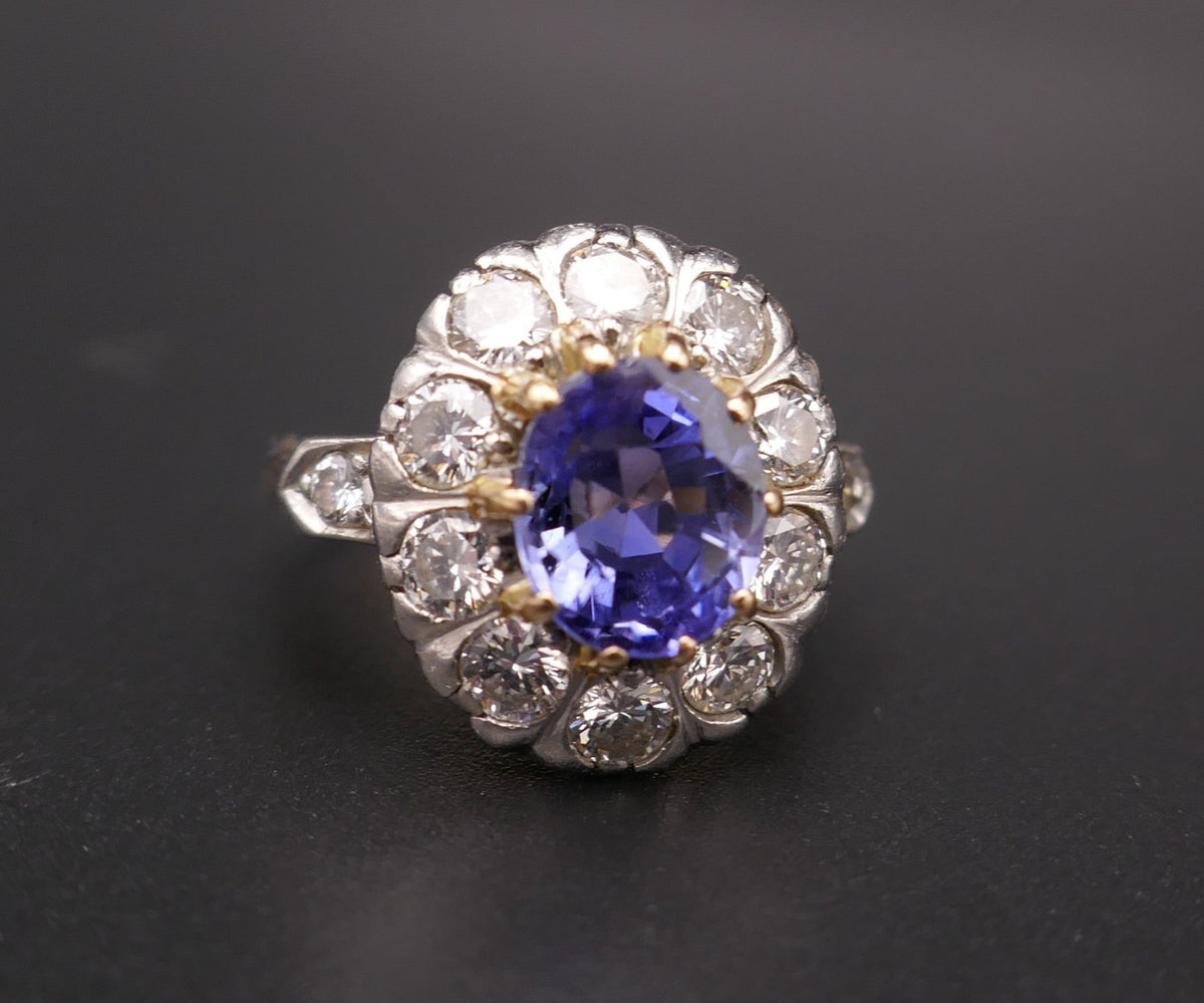 Bague pompadour saphir de Ceylan non chauffé 2 carats et diamants. Certificat de laboratoire