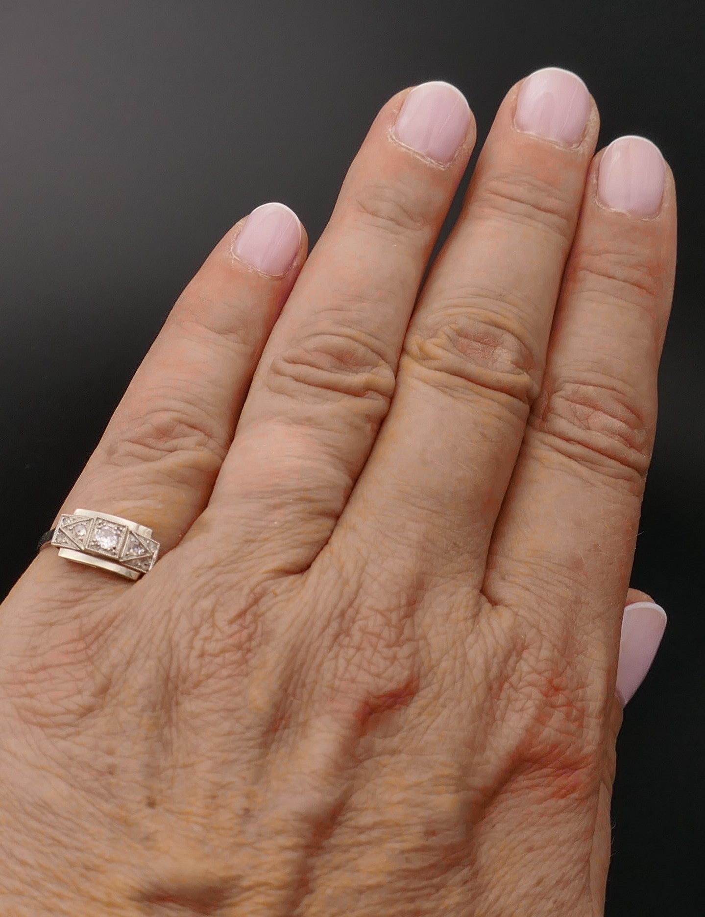 Bague diamants, monture en or 18 carats et platine.
