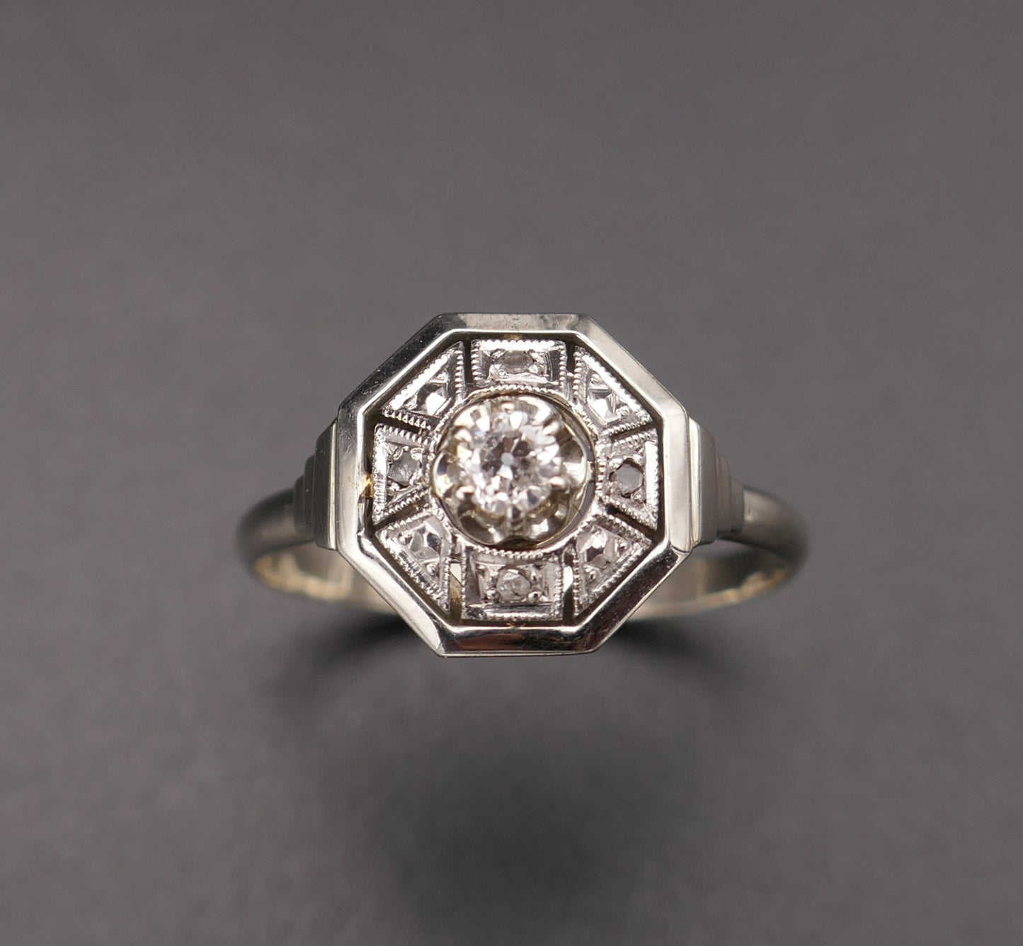 Bague diamants en or et platine, période Art déco.