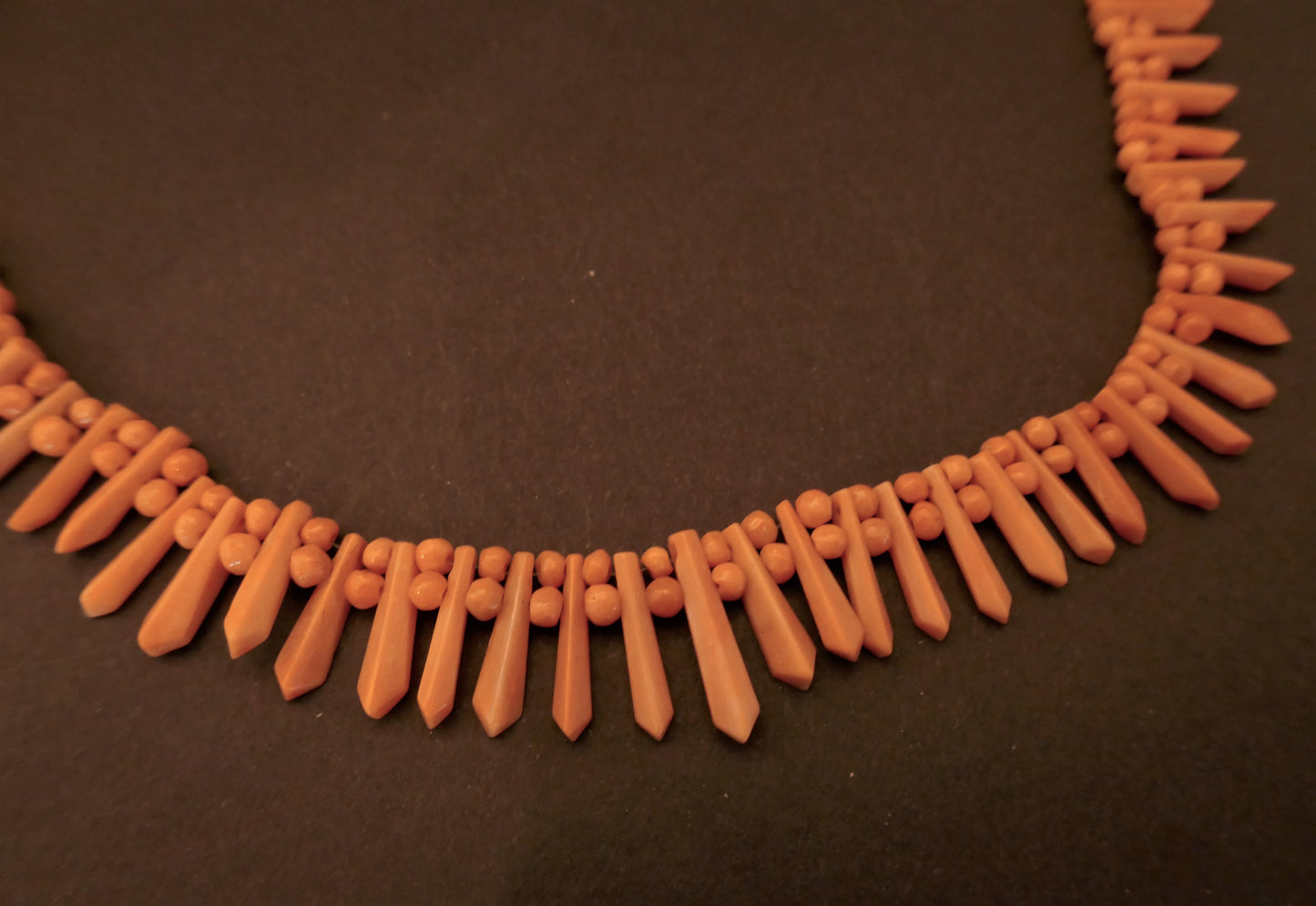 Collier En Corail peau d'ange