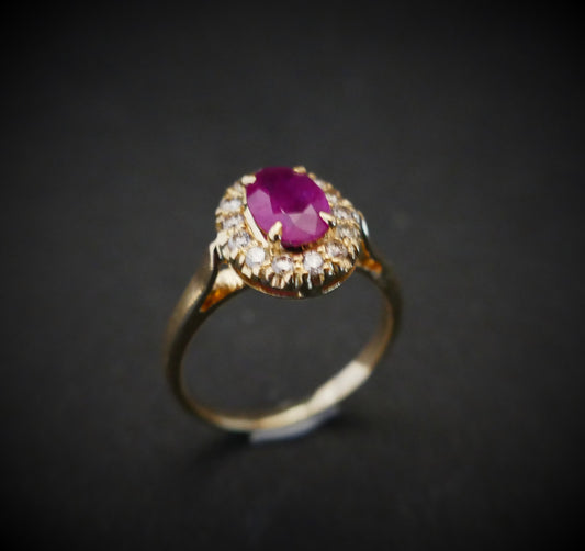 Bague Rubis Diamants, Or 18 Carats