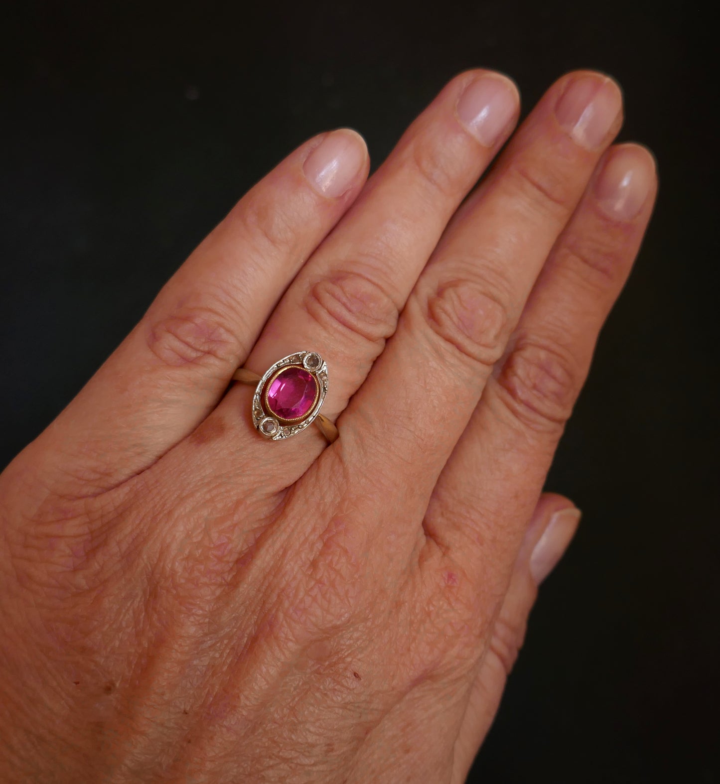Bague De Charme pierre rose et diamants