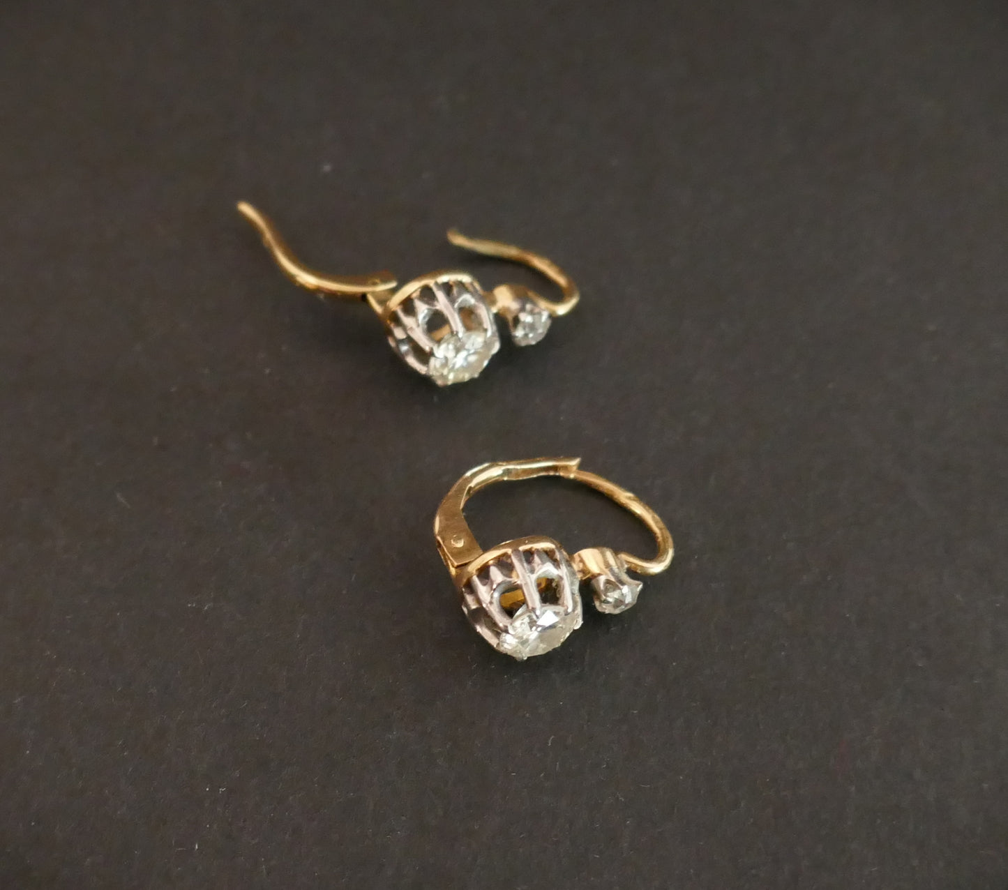 Boucles d'Oreilles Dormeuses Serties De Diamants