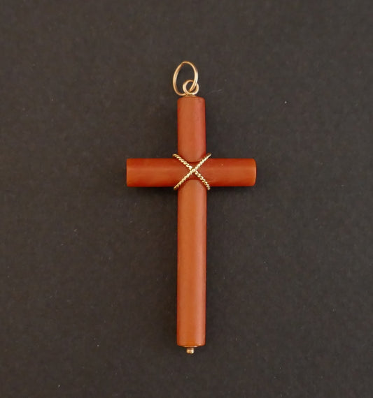 Pendentif Croix En Corail Ancien