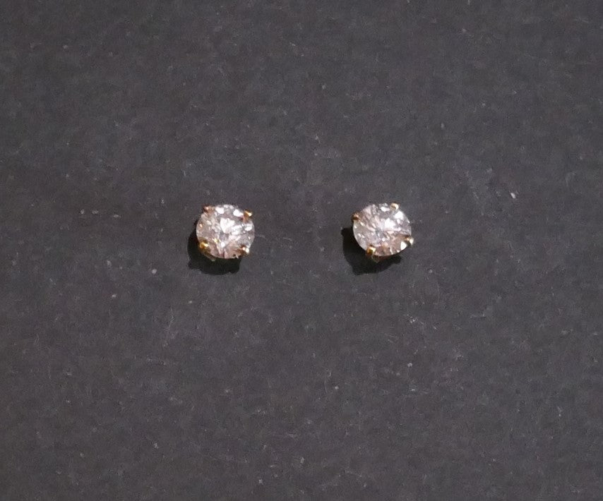 Puces d'oreilles diamants, 0,30 carat au total